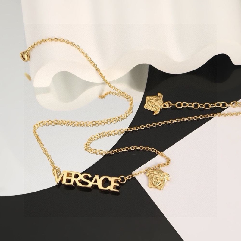 VERSACE